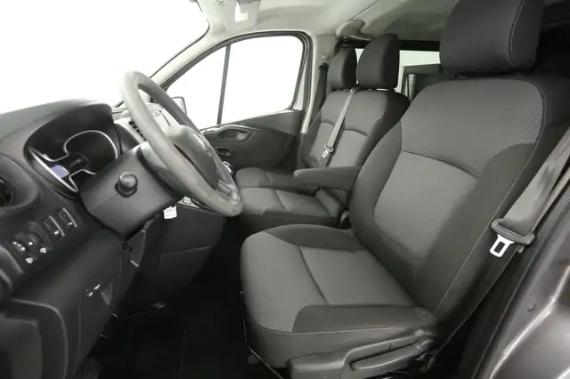Renault Trafic view 10