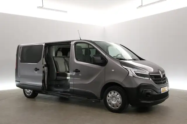 Renault Trafic view 6