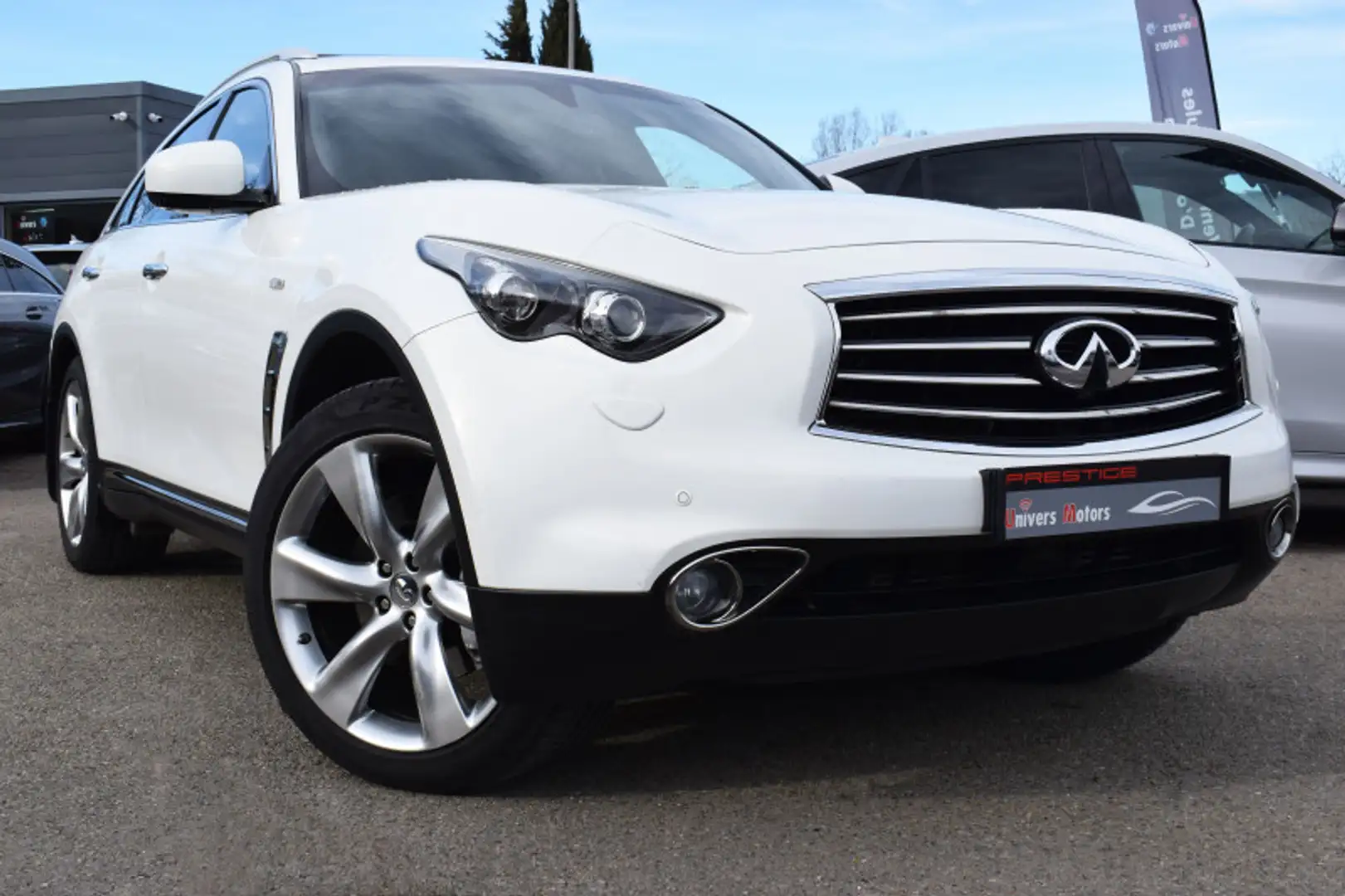 Infiniti FX 30D S PREMIUM BA Weiß - 1