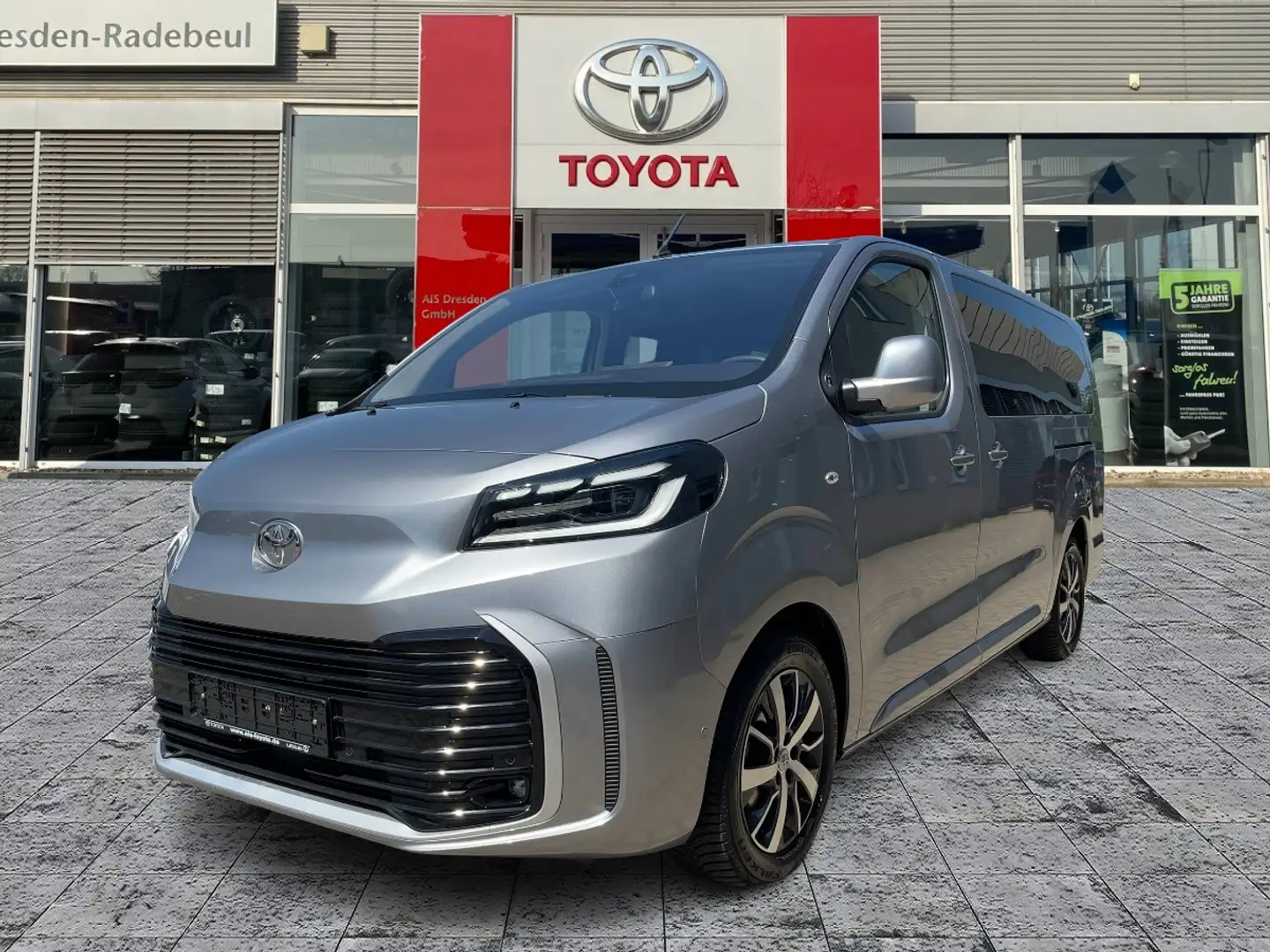 Toyota Proace Verso 2.0 D-4D L2 Team Deutschland Navi Argento - 2