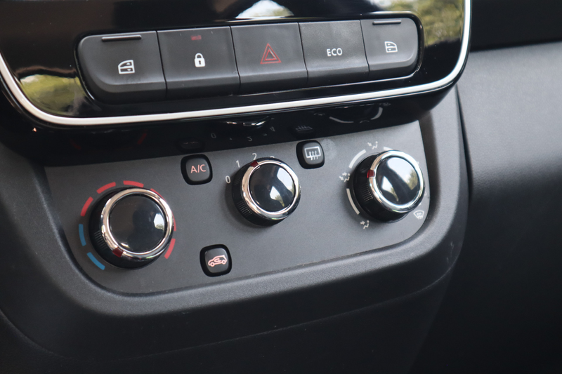 Dacia Spring Expression 27 kWh | Lederen bekleding | Navi | — photo 11