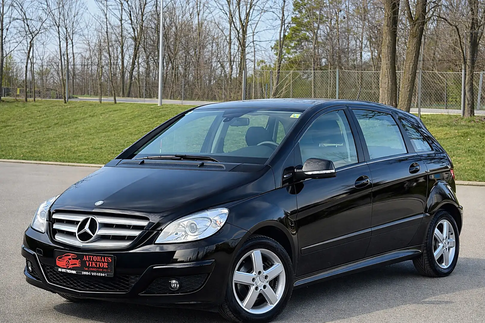Mercedes-Benz B 180 BlueEfficiency*GARANTIE PICKERL NEU 1.BESITZ* Schwarz - 1