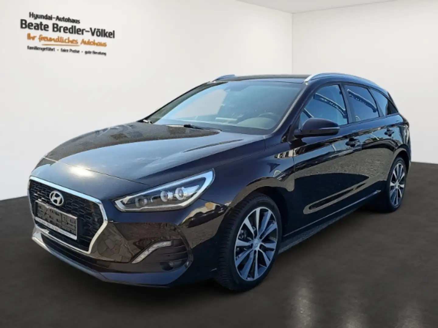 Hyundai i30 Kombi YES! 1.6 CRDi AUTOMATIK Sonderedition Schwarz - 1