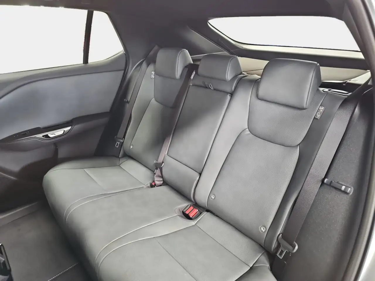 Lexus RZ 2026 — фото 12