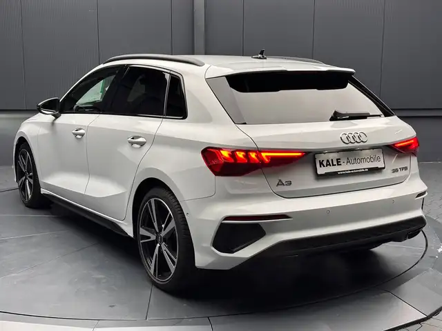 Audi A3 view 3
