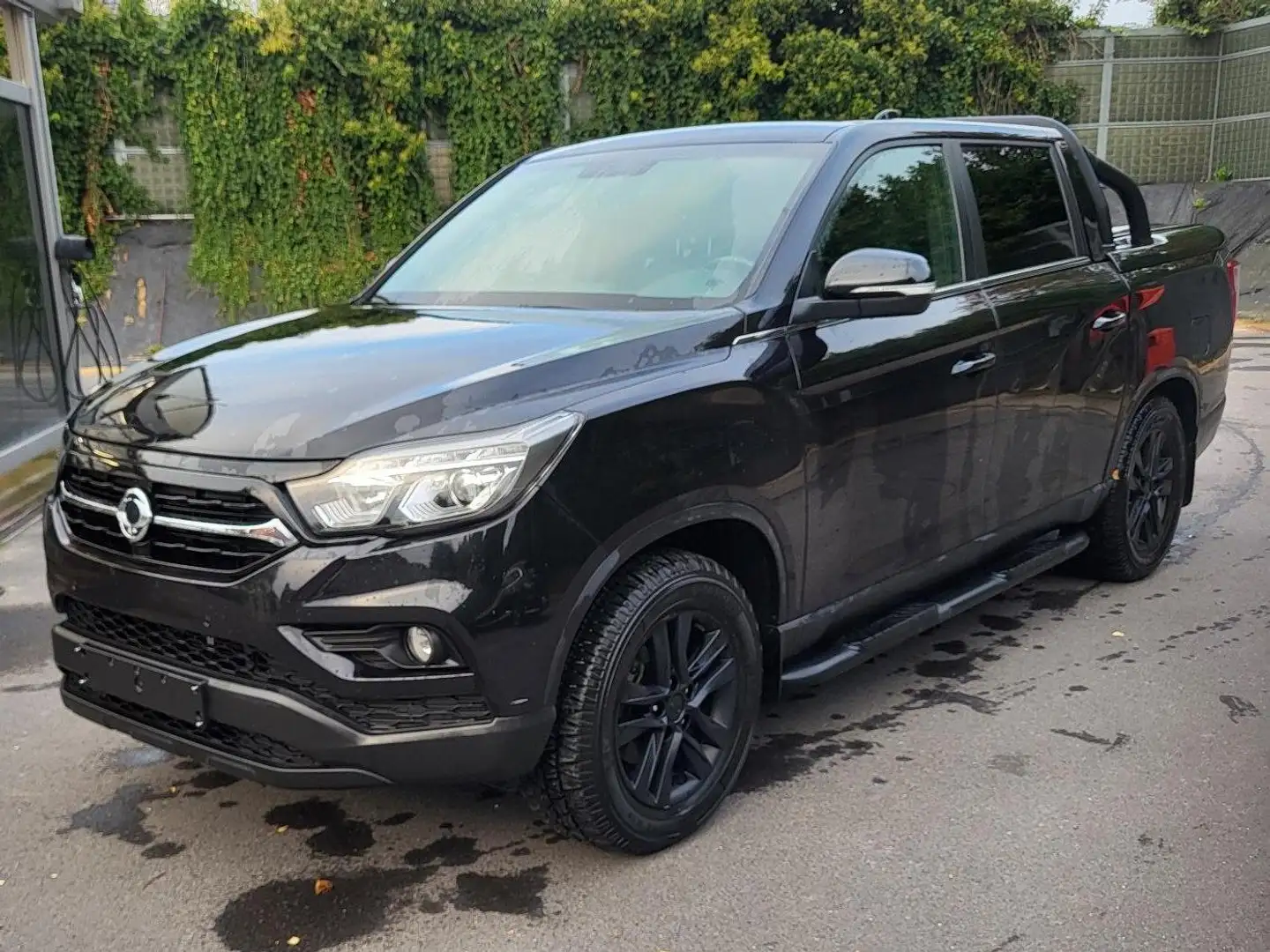 SsangYong Musso Dubbel cabin sapphire aut 4x4 Zwart - 2