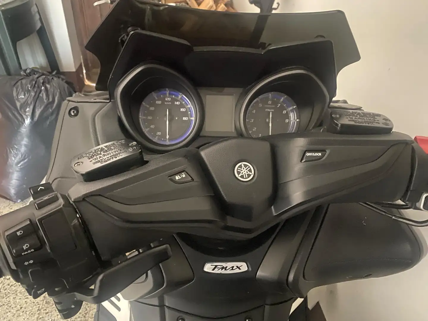 Yamaha TMAX 560 Limited edition Grigio - 2