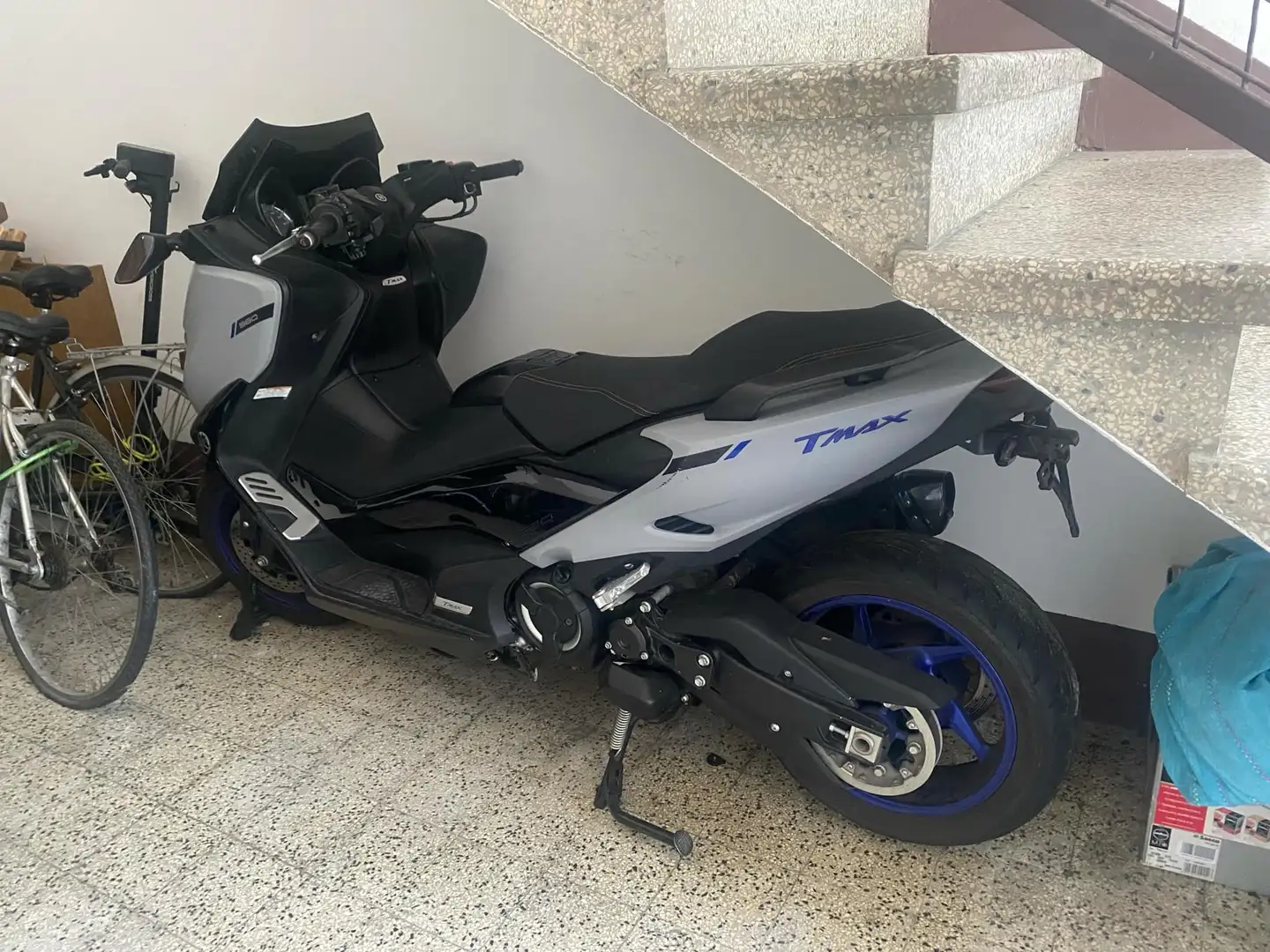 Yamaha TMAX 560 Limited edition Grigio - 1