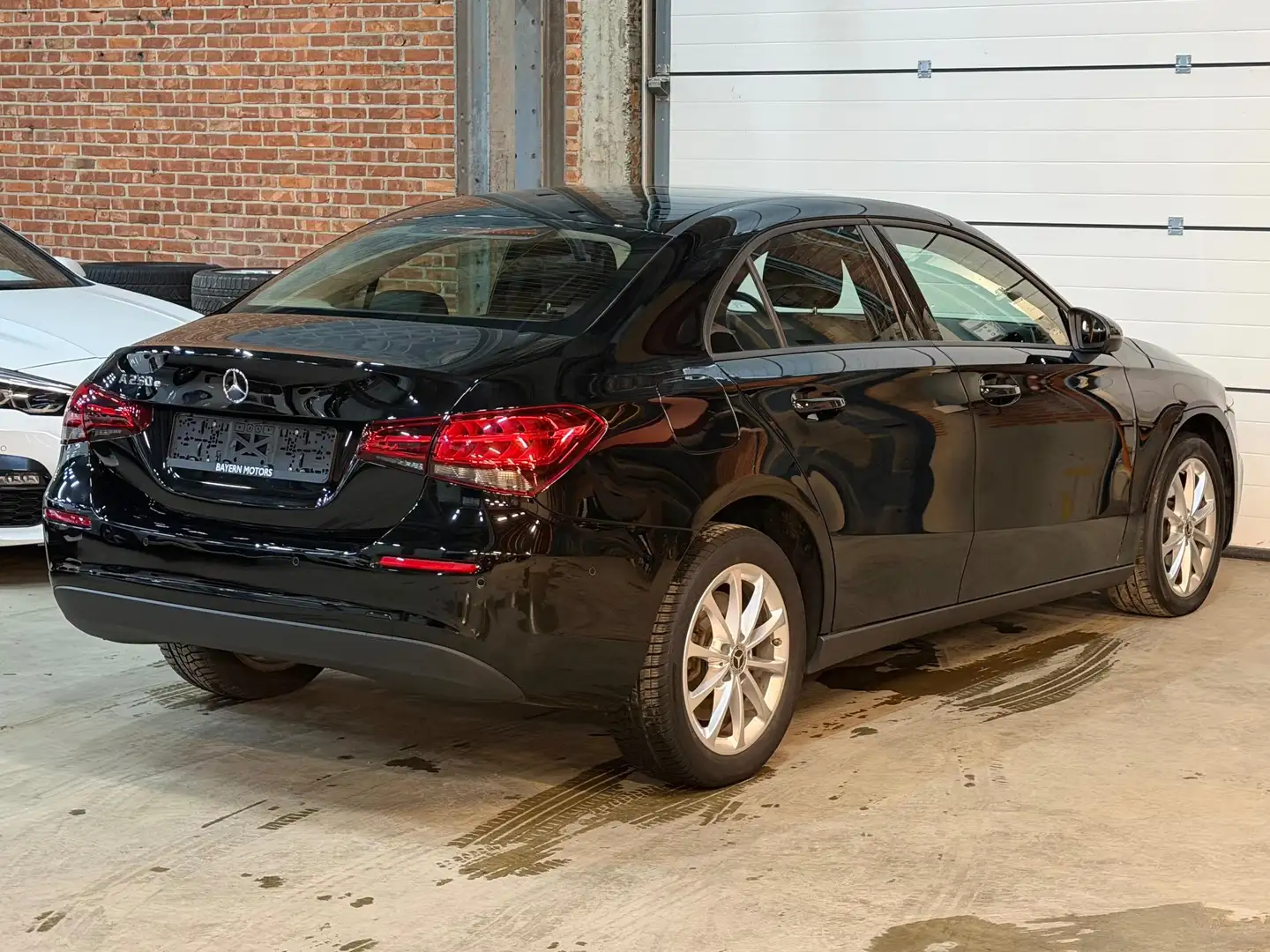 Mercedes-Benz A 250 e Sedan Plug in Hybride Benzine Navi Garantie Noir - 2
