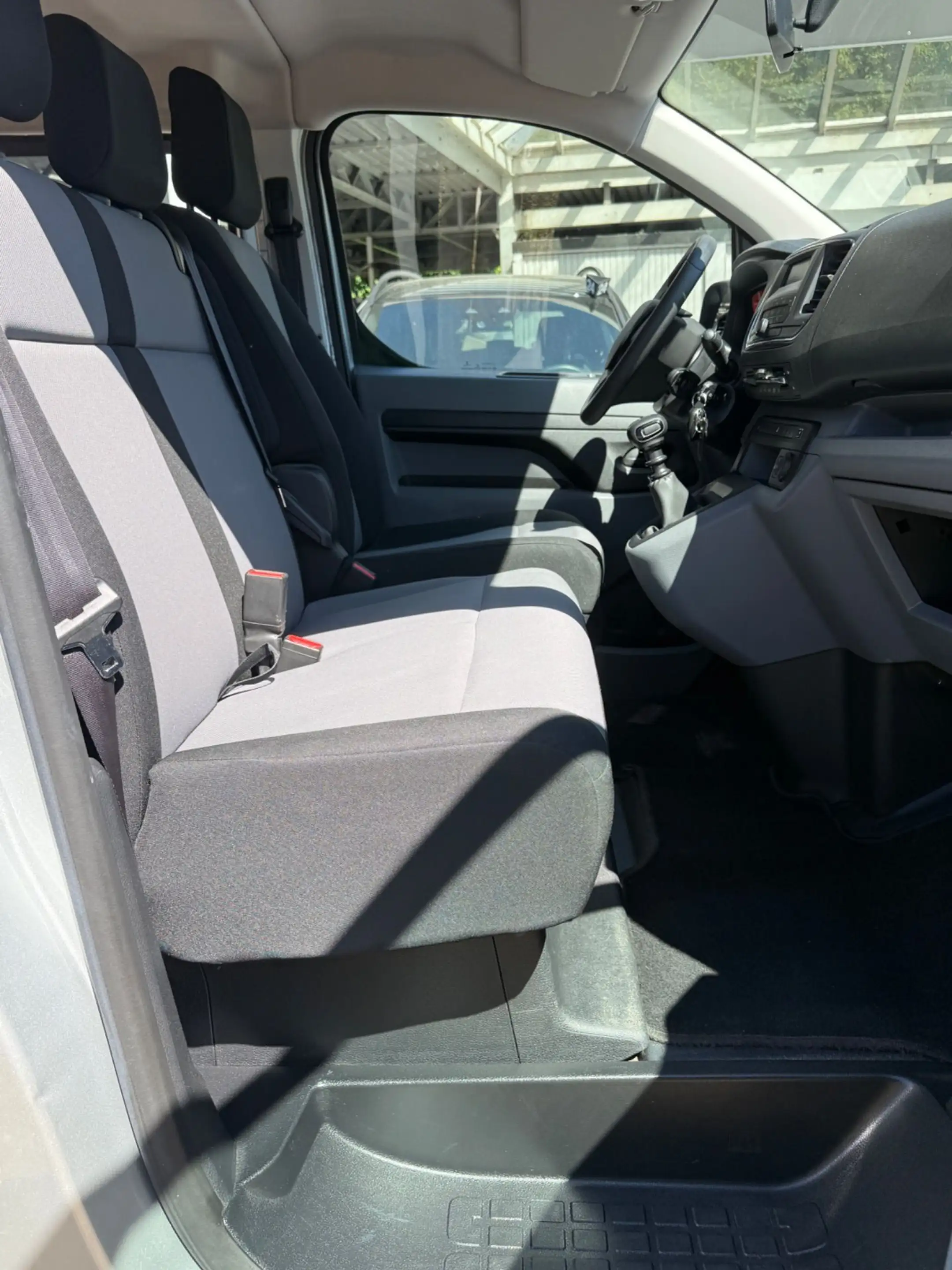 Citroen Jumpy 1.6 M (L2) STANDHEIZUNG*SHZ*GARANTIE — photo 12