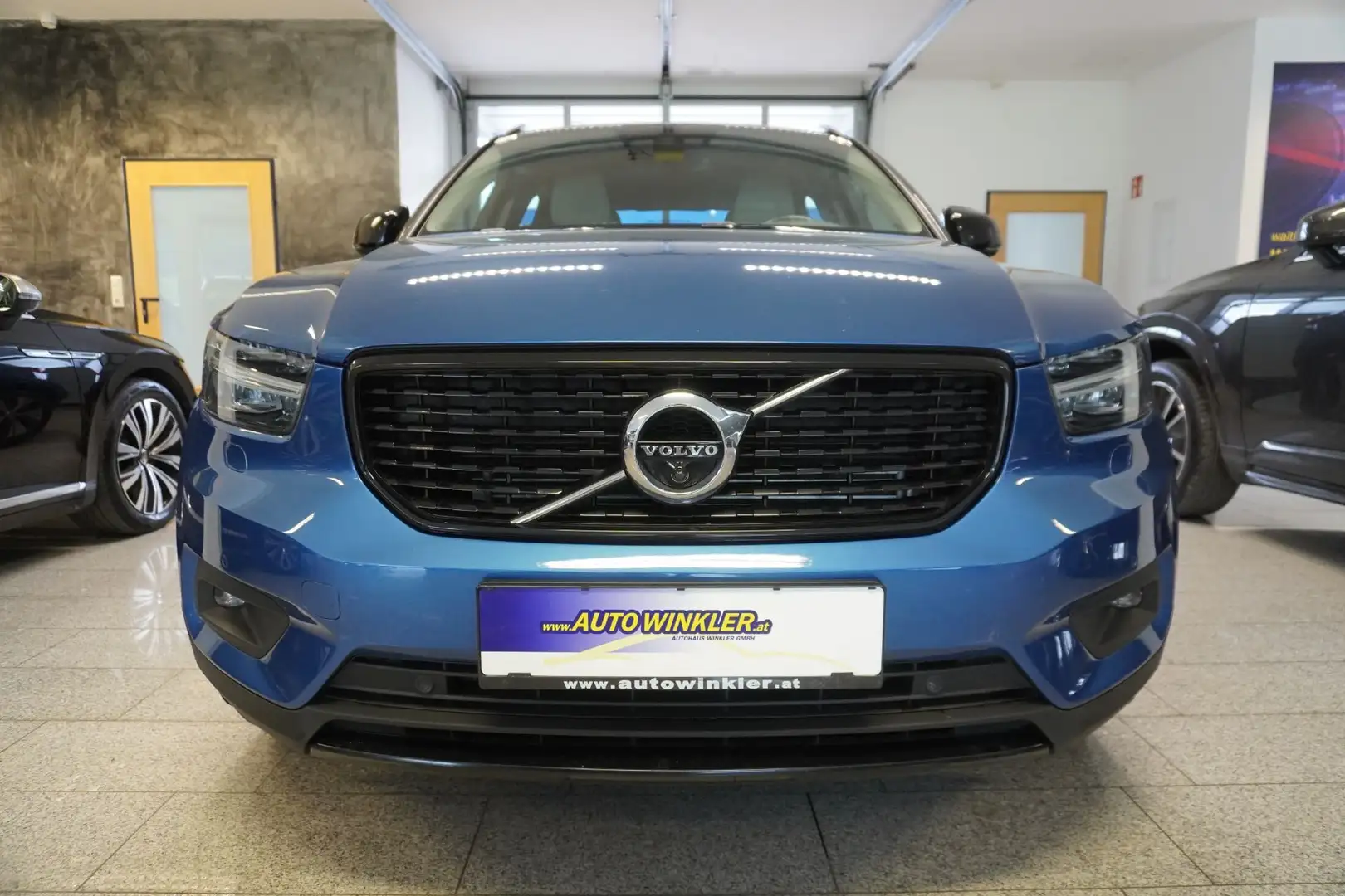 Volvo XC40 T5 PHEV R-Design Virtual/Leder/LED/Navi Blau - 2