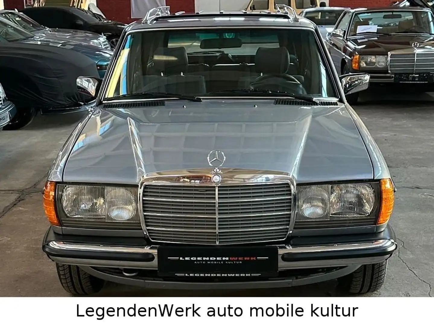 Mercedes-Benz 240 TD W S123 TEILRESTAURIERT Note2+ TopHISTORIE Blau - 2