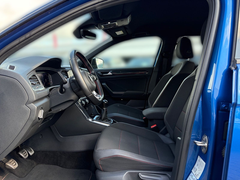 Volkswagen T-Roc 1.5 TSI Sport*Navi*AHK*Kamera* — photo 7
