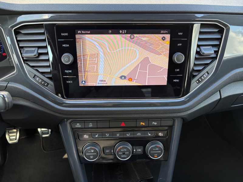 Volkswagen T-Roc 1.5 TSI Sport*Navi*AHK*Kamera* — photo 11