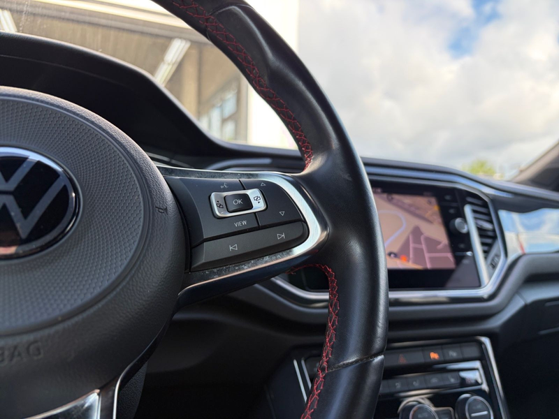 Volkswagen T-Roc 1.5 TSI Sport*Navi*AHK*Kamera* — photo 10