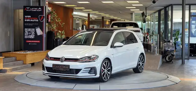 Volkswagen Golf GTI 2.0 DSG *DYNAUDIO*Pano*Kamera*Navi*