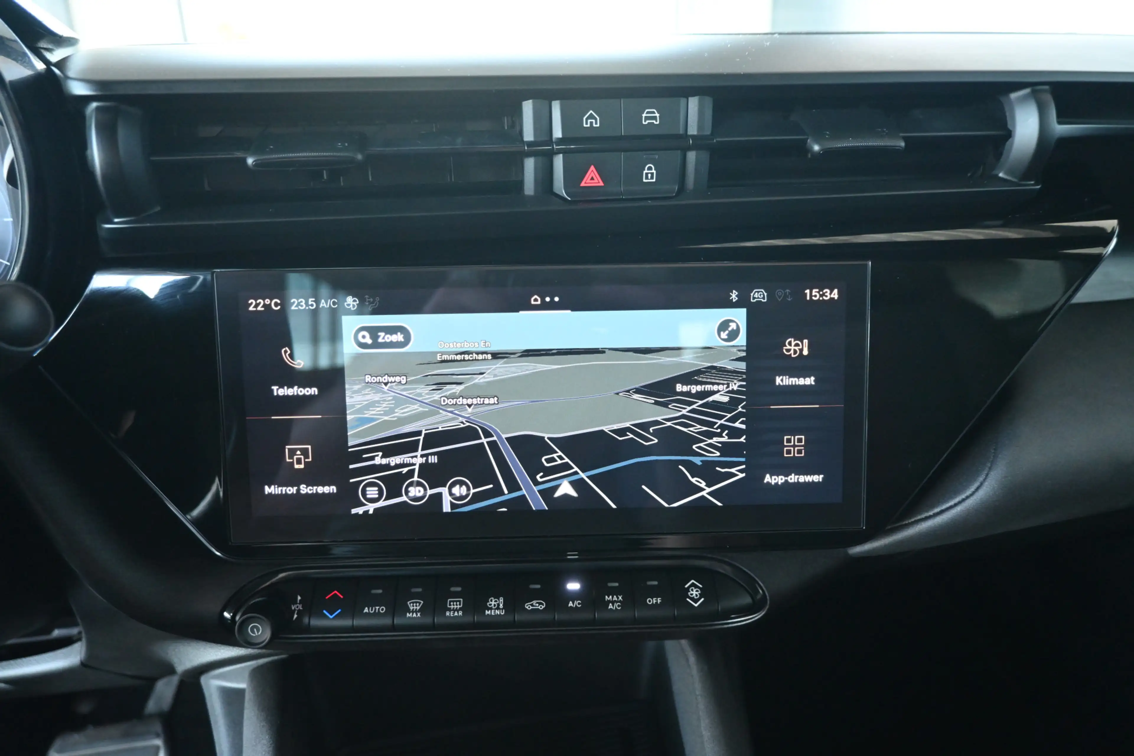 Alfa Romeo Junior 1.2 Turbo Hybrid Ibrida Speciale Adaptieve Cruise — photo 11