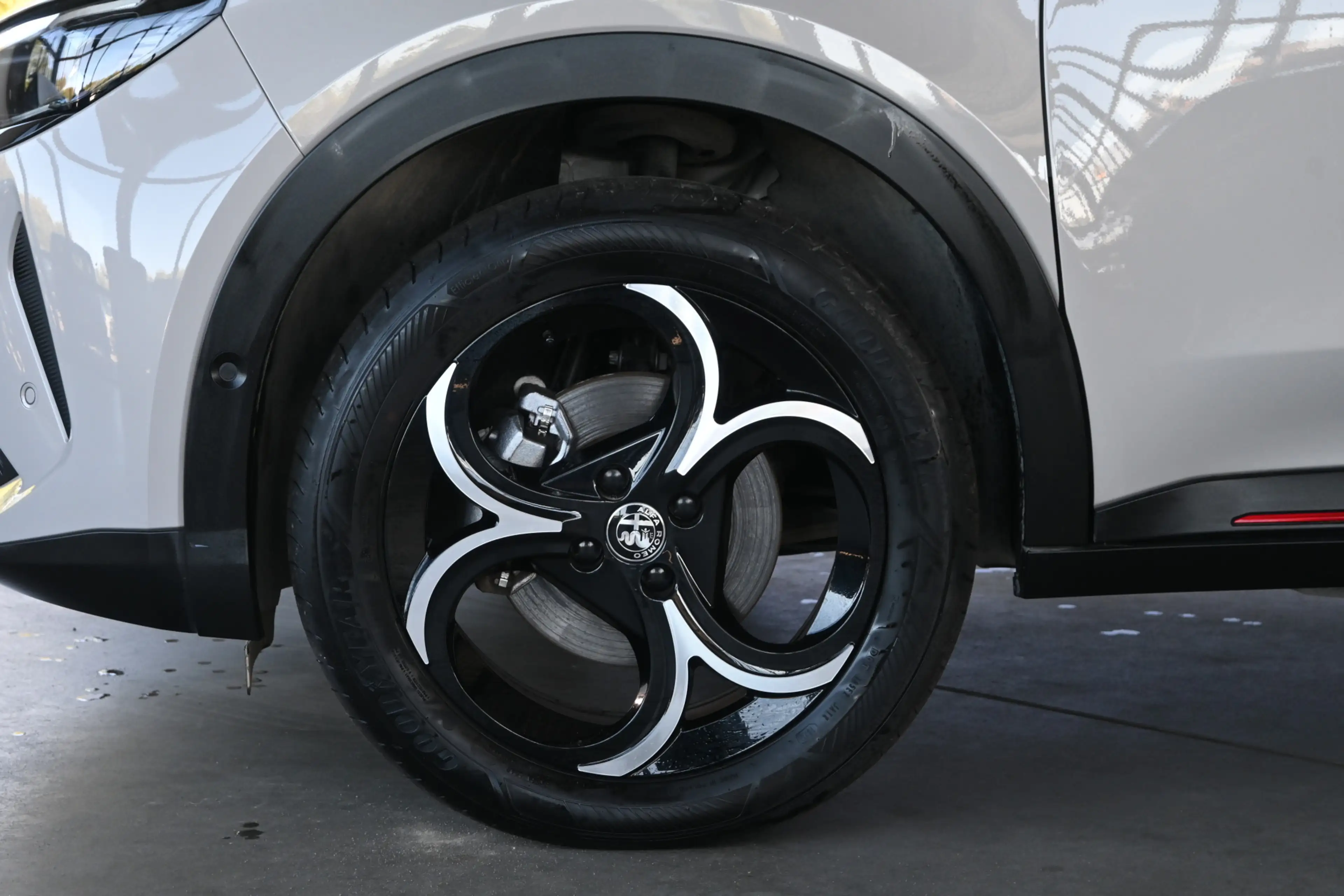 Alfa Romeo Junior 1.2 Turbo Hybrid Ibrida Speciale Adaptieve Cruise — photo 15