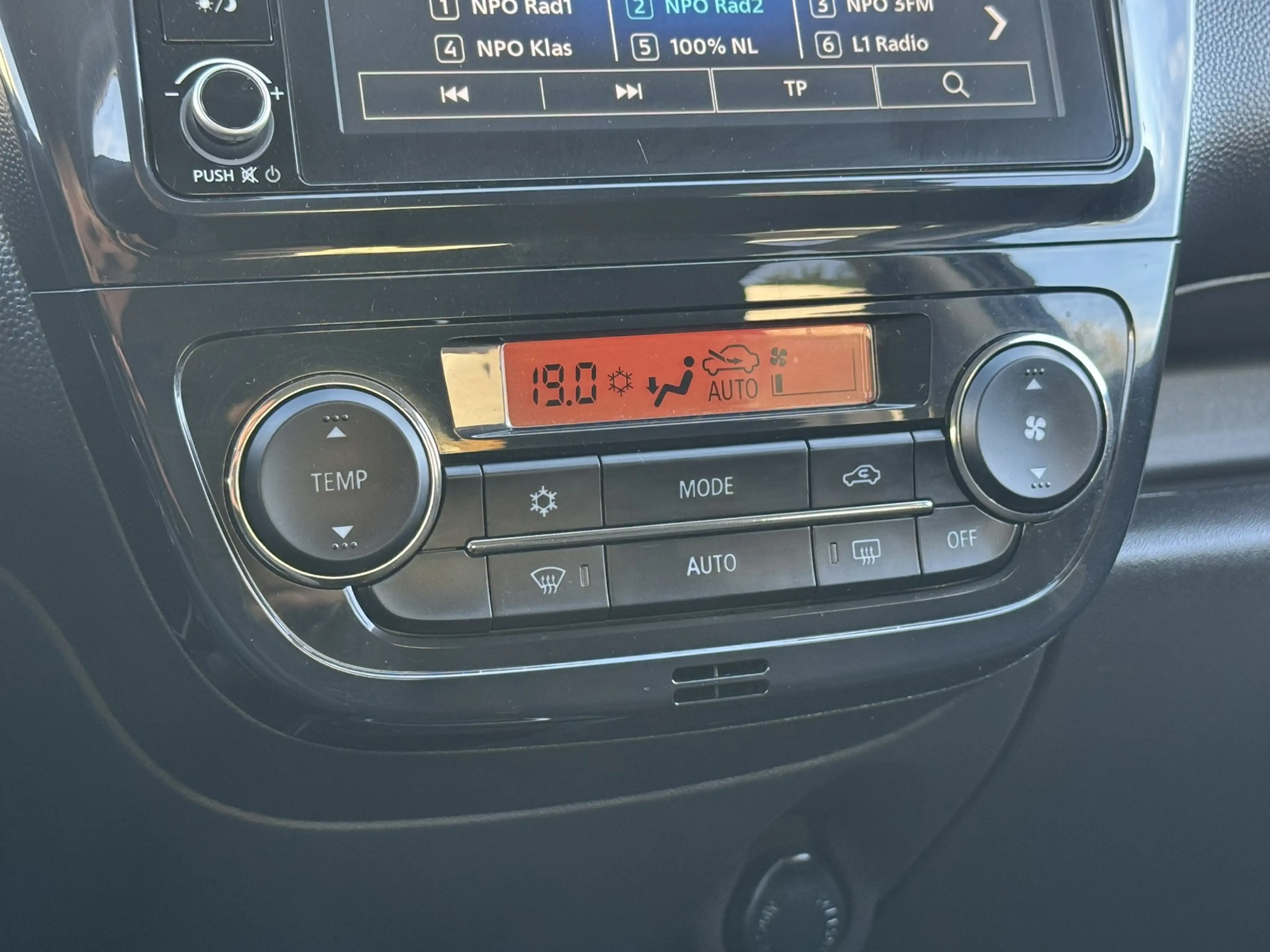 Mitsubishi Space Star 1.2 Dynamic Automaat Camera Carplay DAB radio Deal — photo 7