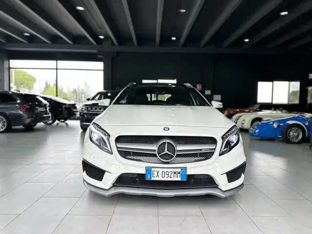 Mercedes-Benz GLA 45 AMG 4matic 360cv auto
