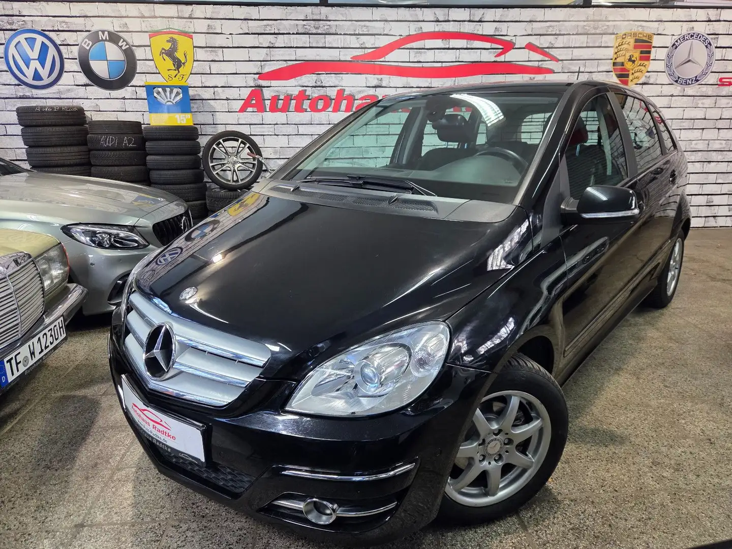 Mercedes-Benz B 180 Sport *Tüv & Service NEU* Schwarz - 1