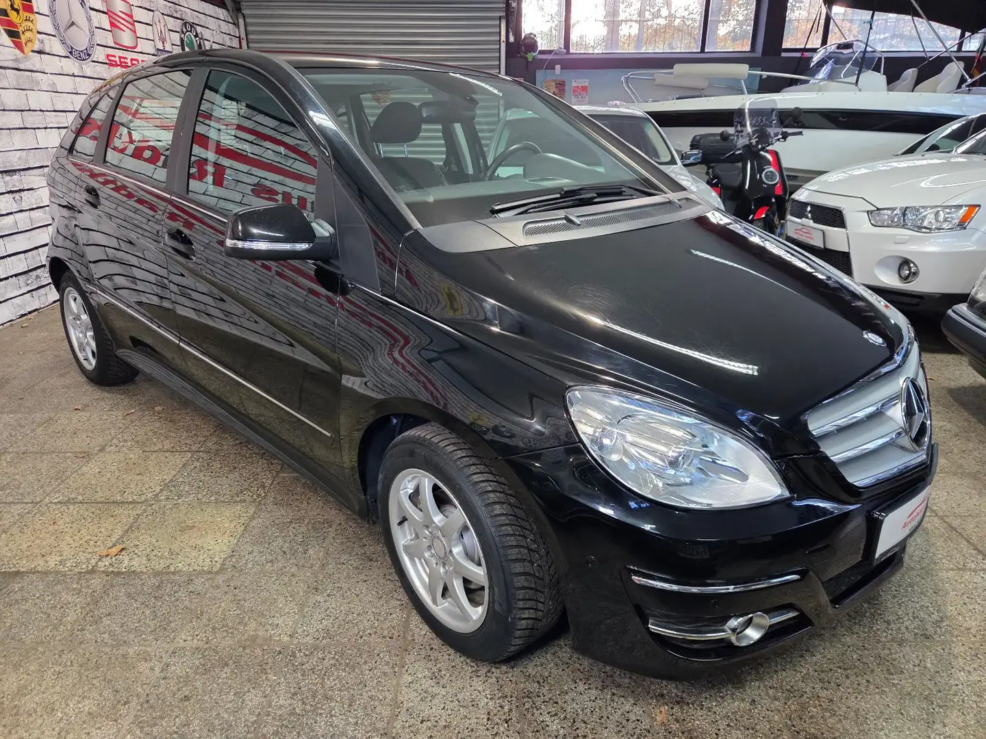 Mercedes-Benz B 180 Sport *Tüv & Service NEU* Schwarz - 2