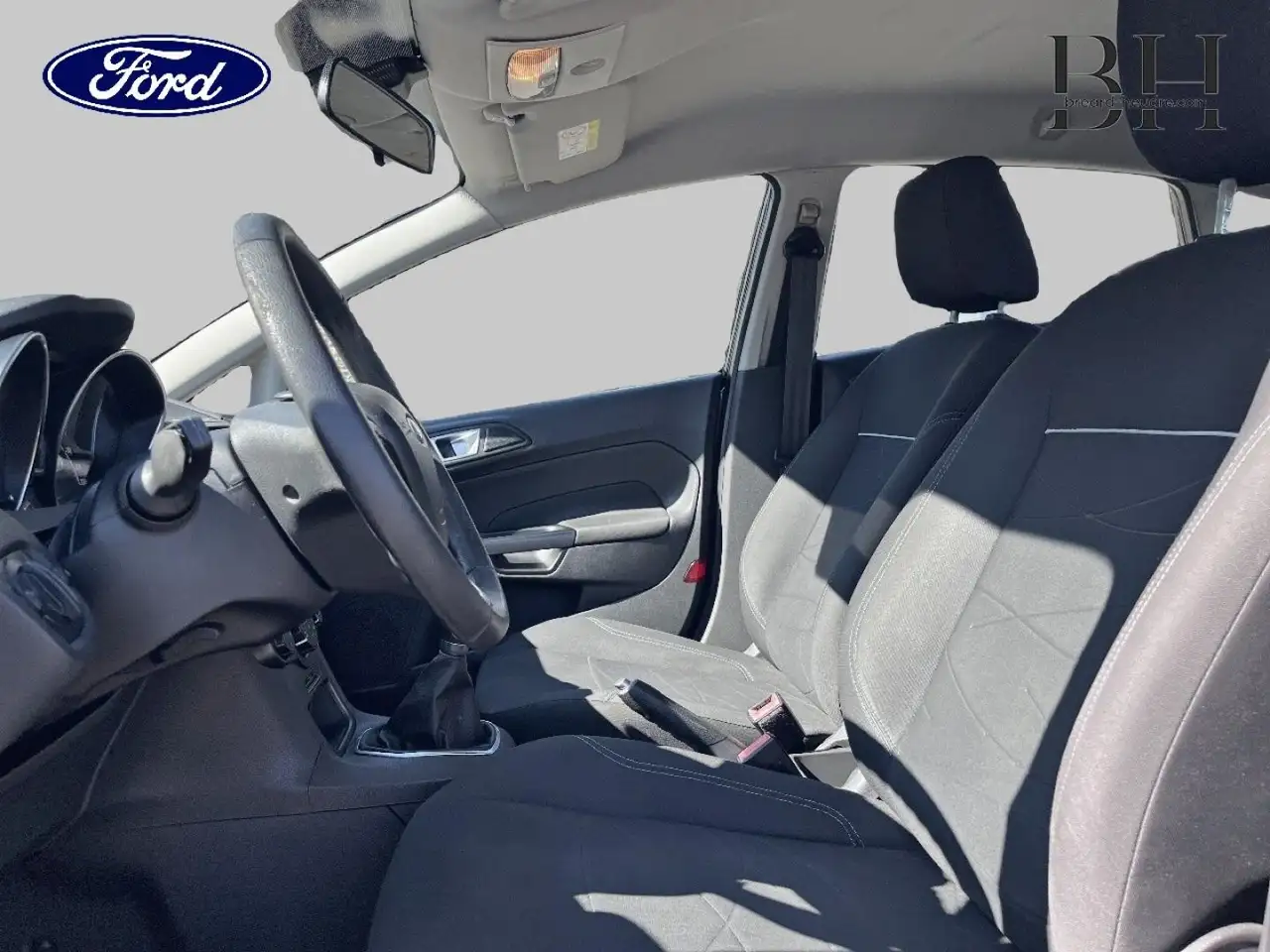 Ford Fiesta 5 portes — photo 11