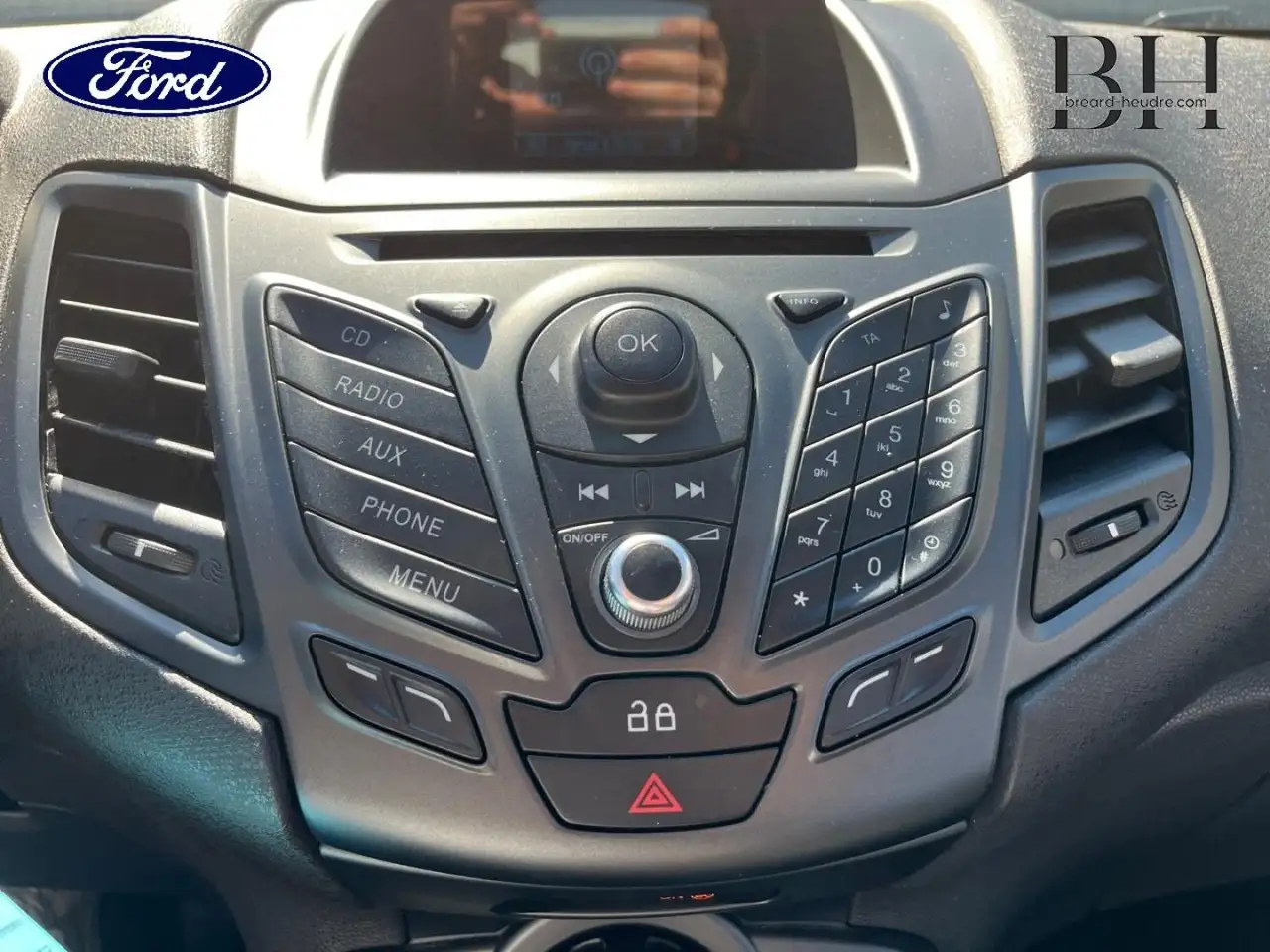 Ford Fiesta 5 portes — photo 18