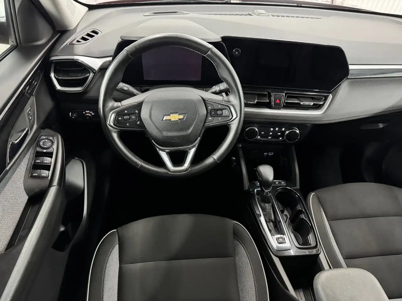 Chevrolet Trailblazer снимка Chevrolet Trailblazer