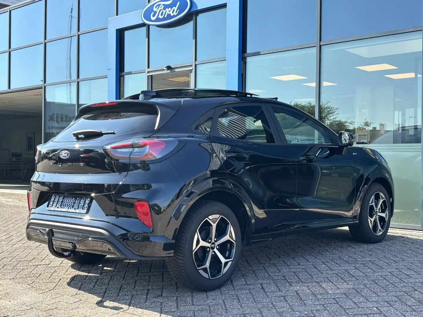 Ford Puma 1.0 EcoBoost Hybrid ST-Line 125PK Automaat NIEUW M Zwart - 2