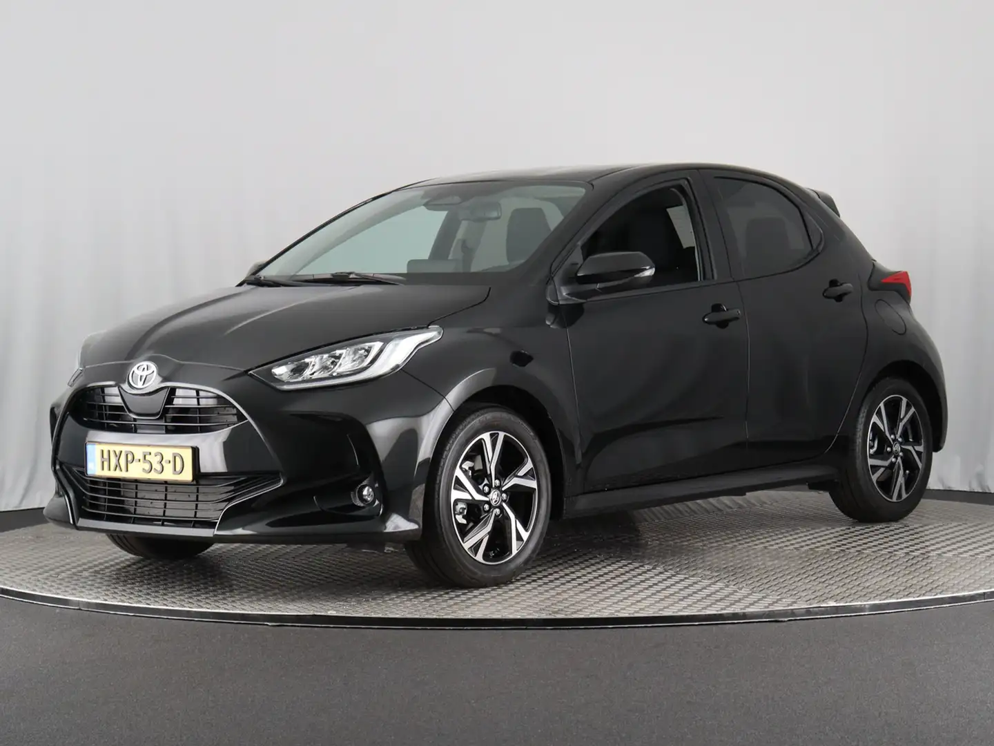 Toyota Yaris 1.5 Hybrid Team Player (Virtual Cockpit / Led / Ca Zwart - 2