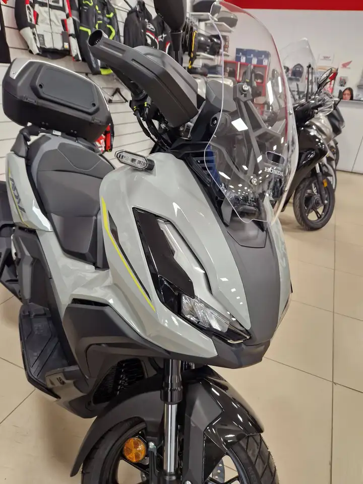 Honda ADV 350