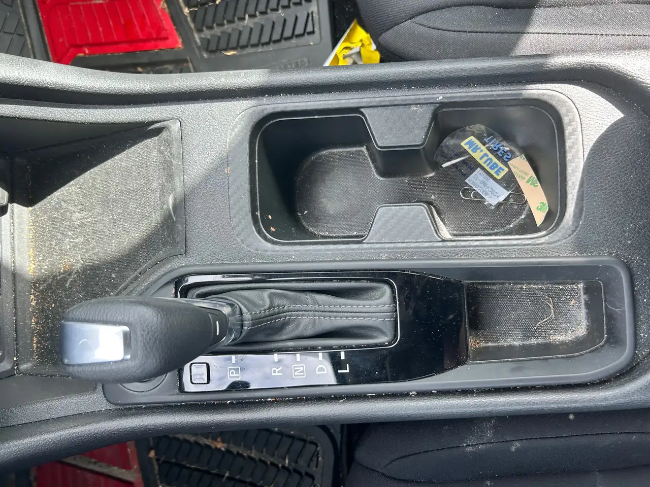 Nissan Sentra снимка Nissan Sentra