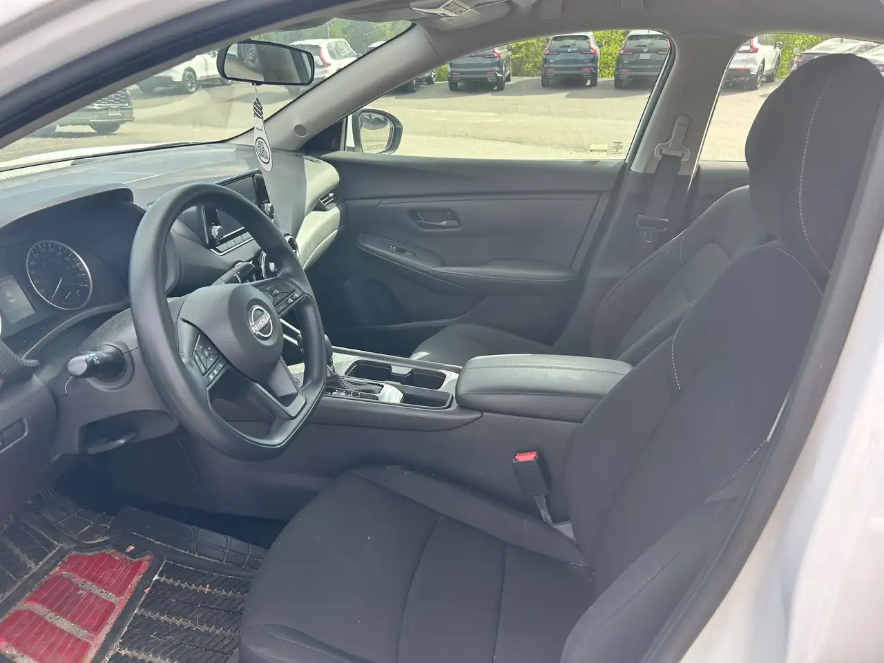 Nissan Sentra снимка Nissan Sentra