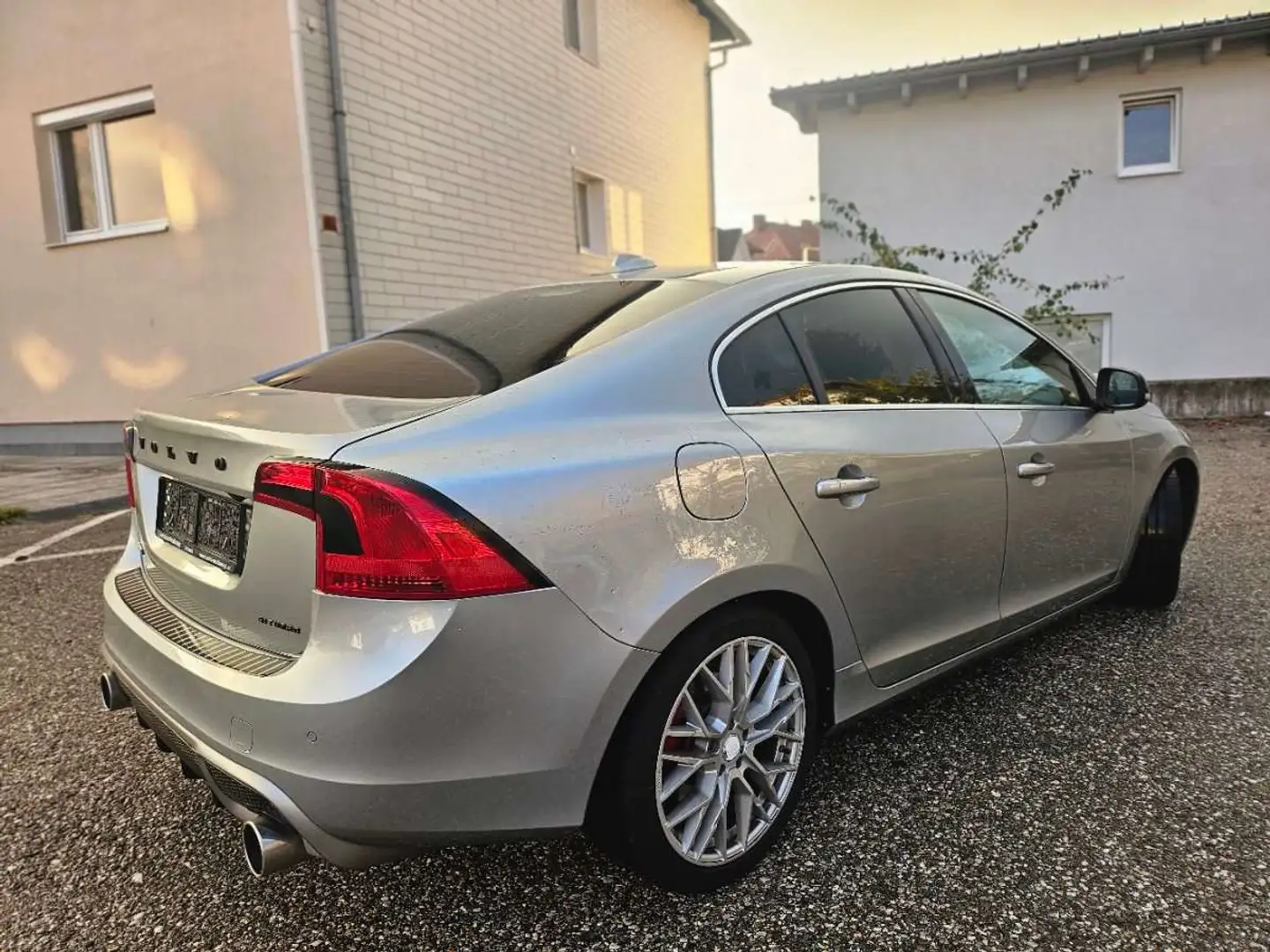 Volvo S60 S60 D5 AWD Geartronic Silber - 2