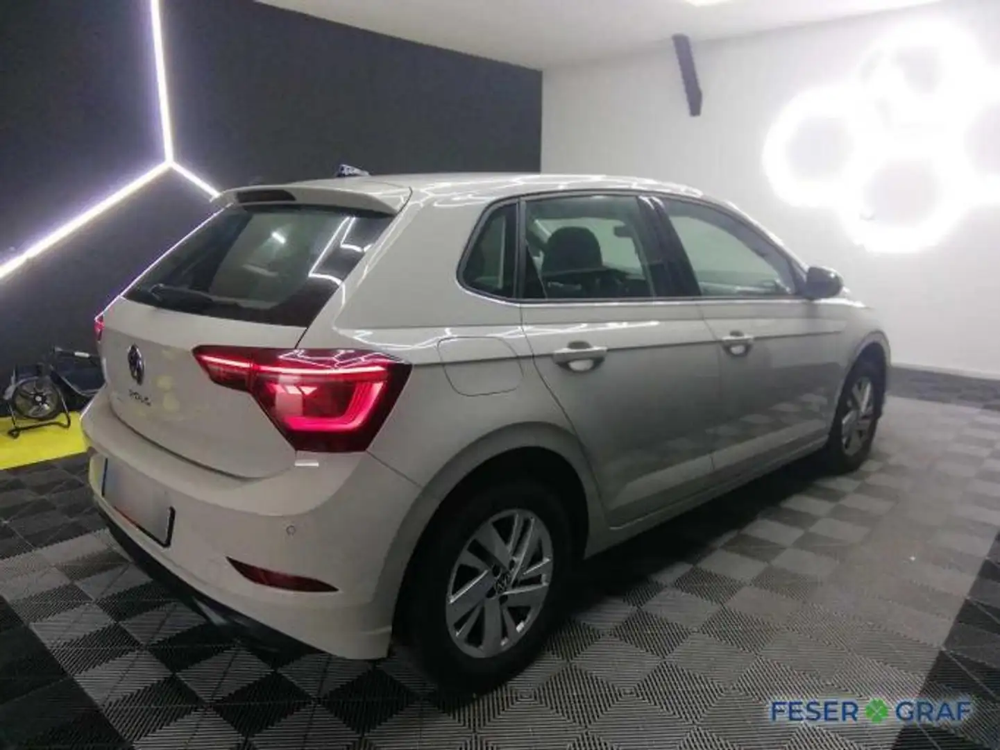 Volkswagen Polo Style 1.0 TSI 70 kW DSG SHZ LED App-Con. Gris - 2