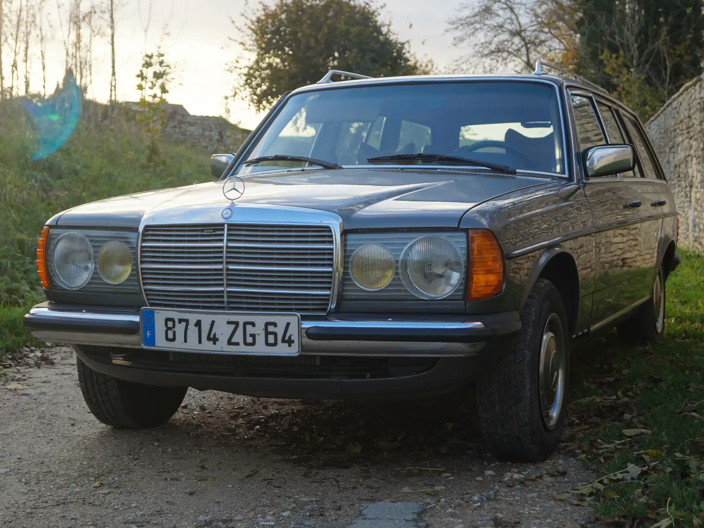 Mercedes-Benz 300 Break 300 td Gris - 2