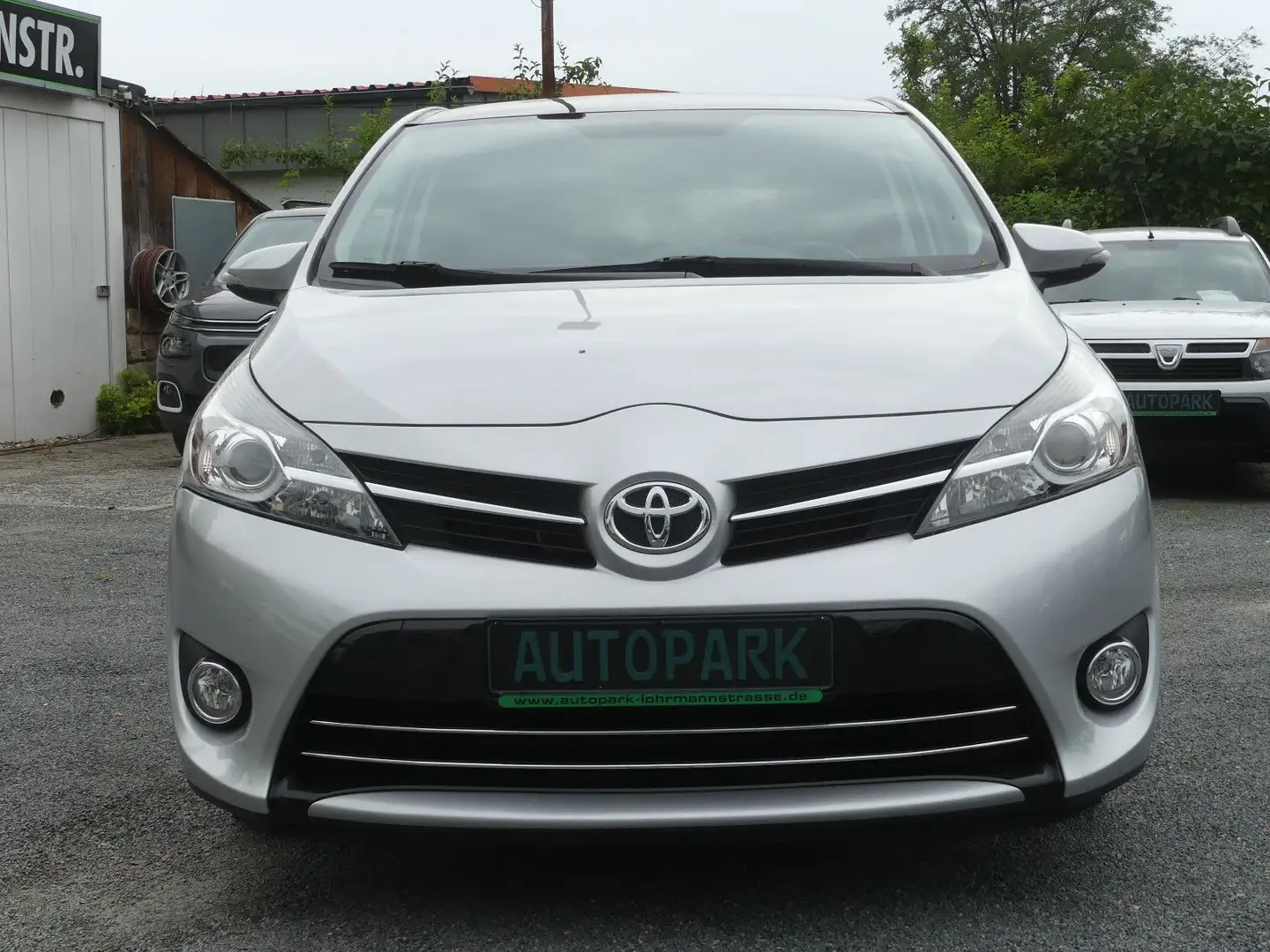 Toyota Verso SkyView Edition*SH-gepfl*AHK*Nr.48 Plateado - 2