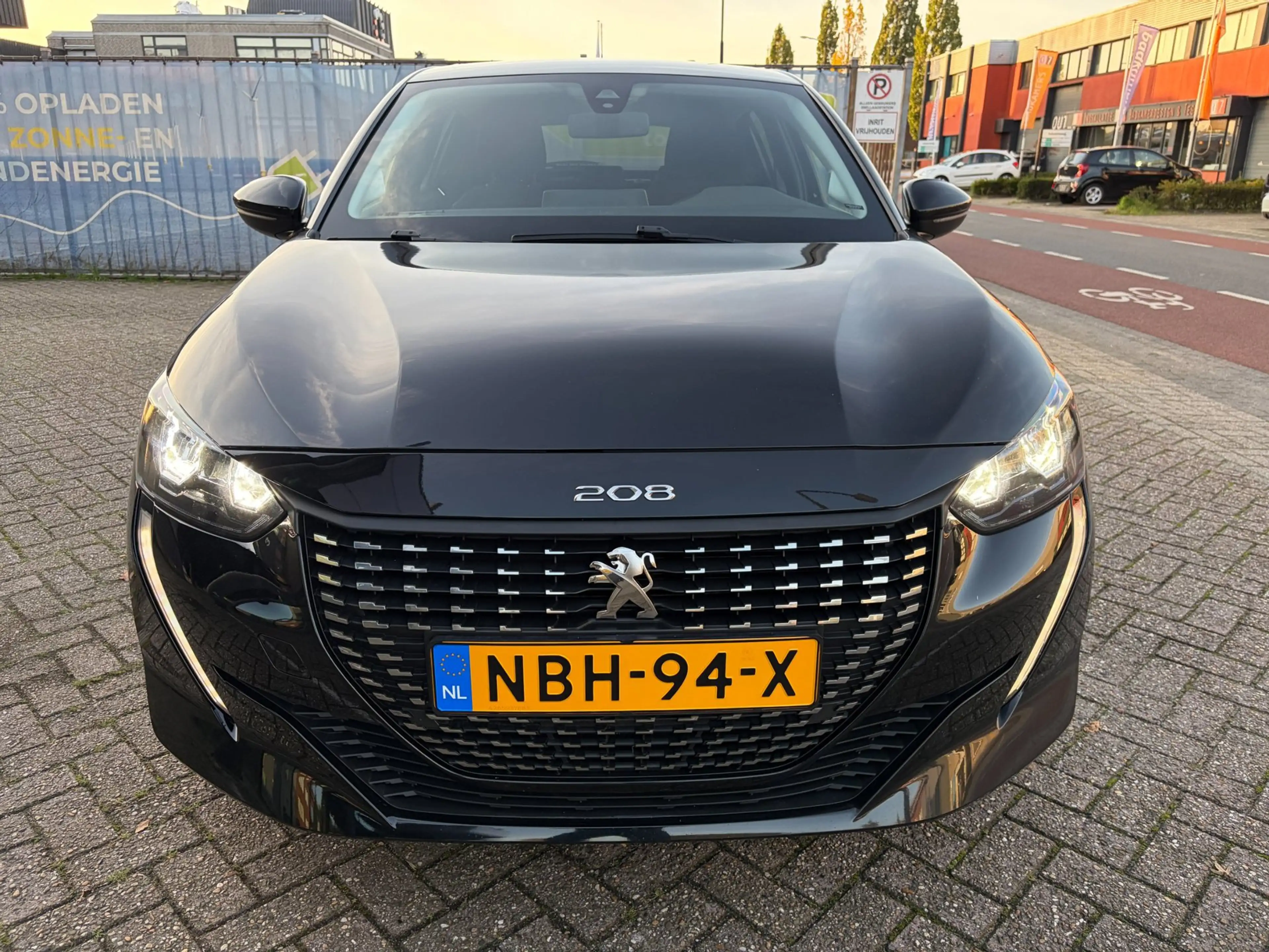 Peugeot 208 1.2 PureTech Active Pack / Carplay / Stoelverw. / — photo 2