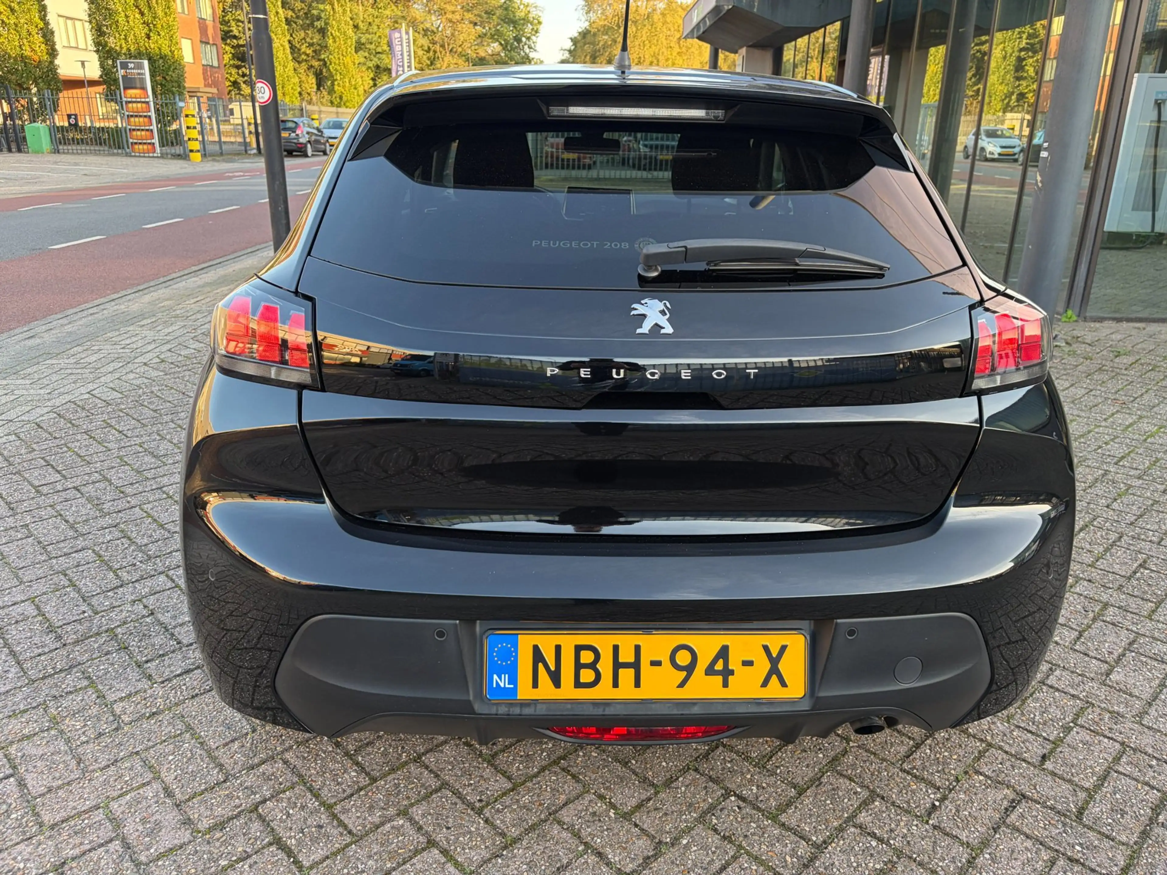 Peugeot 208 1.2 PureTech Active Pack / Carplay / Stoelverw. / — photo 5
