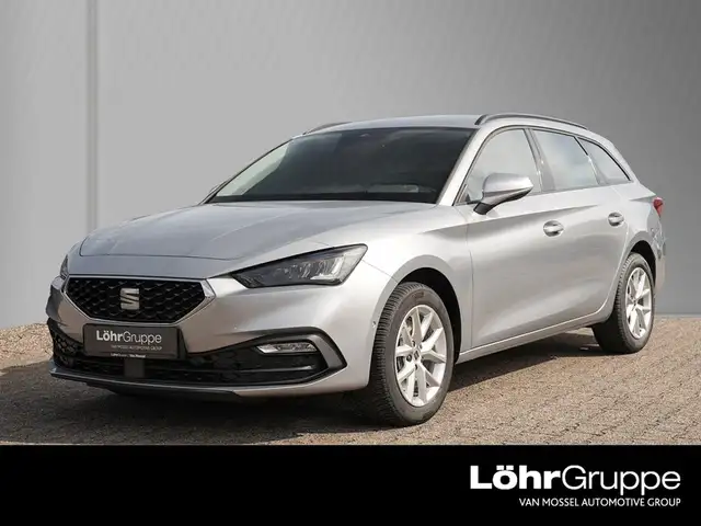 SEAT Leon Sportstourer 2.0 TDI DSG Style /Navi/LED