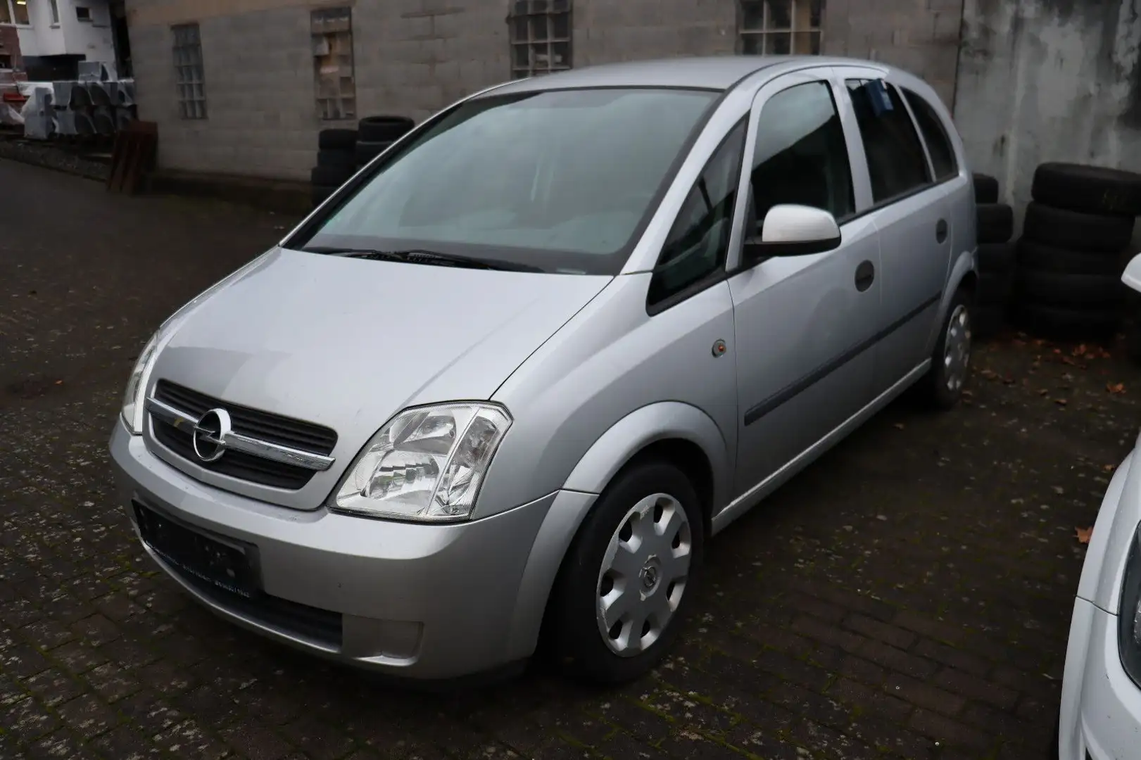 Opel Meriva Enjoy Silber - 2