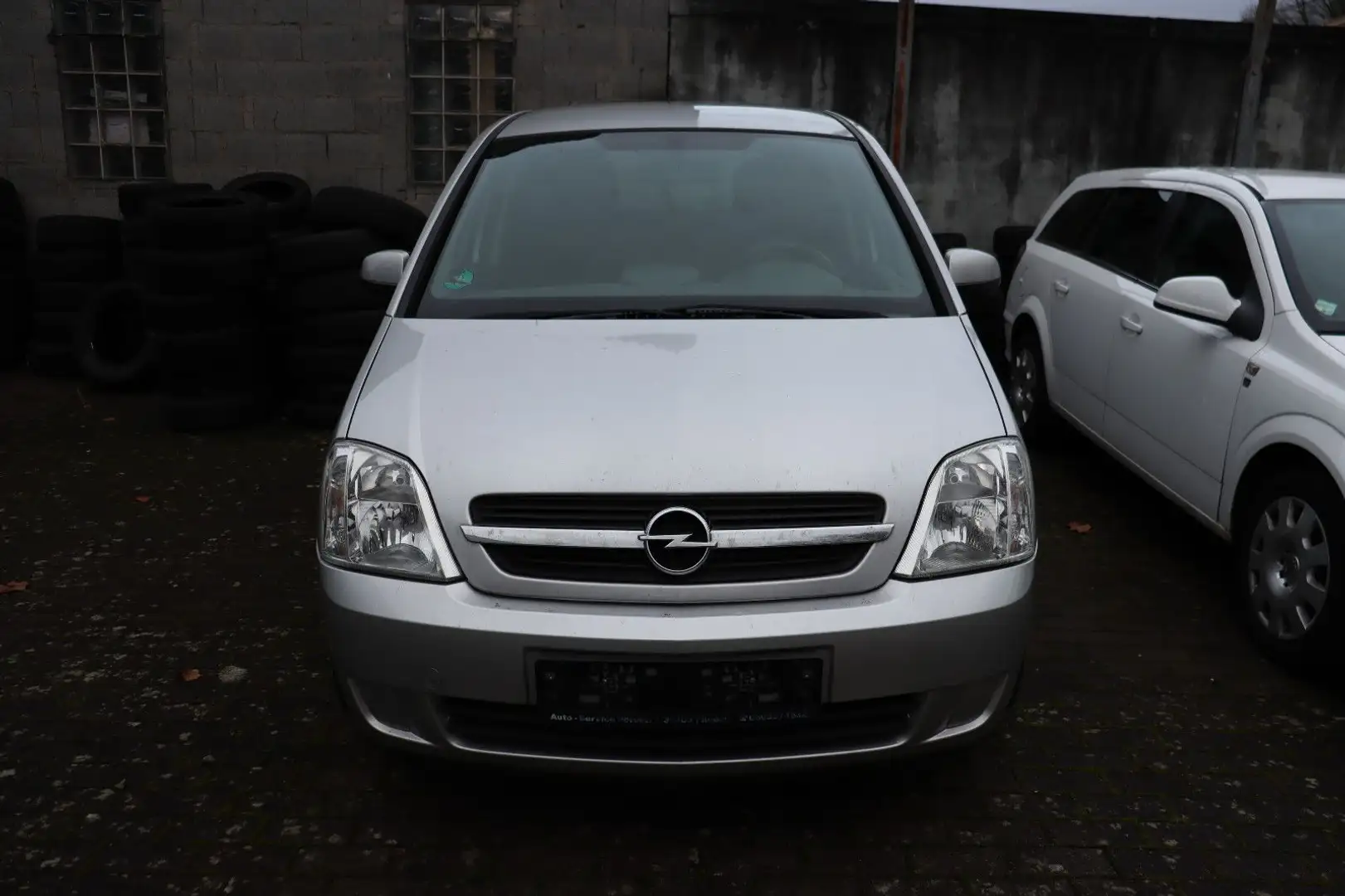 Opel Meriva Enjoy Silber - 1
