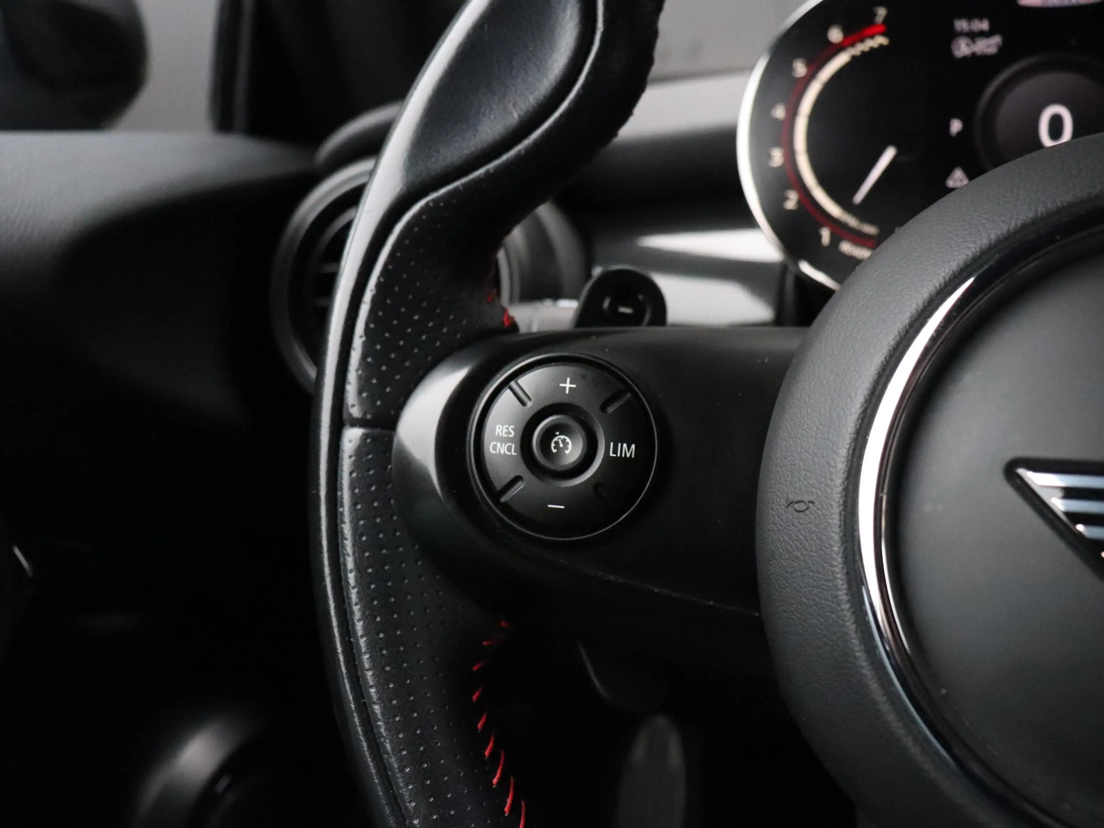 MINI John Cooper Works Cabrio Mini 2.0 Chili | LEDER | H&K | PDC | CRUISE | NAVI — photo 20