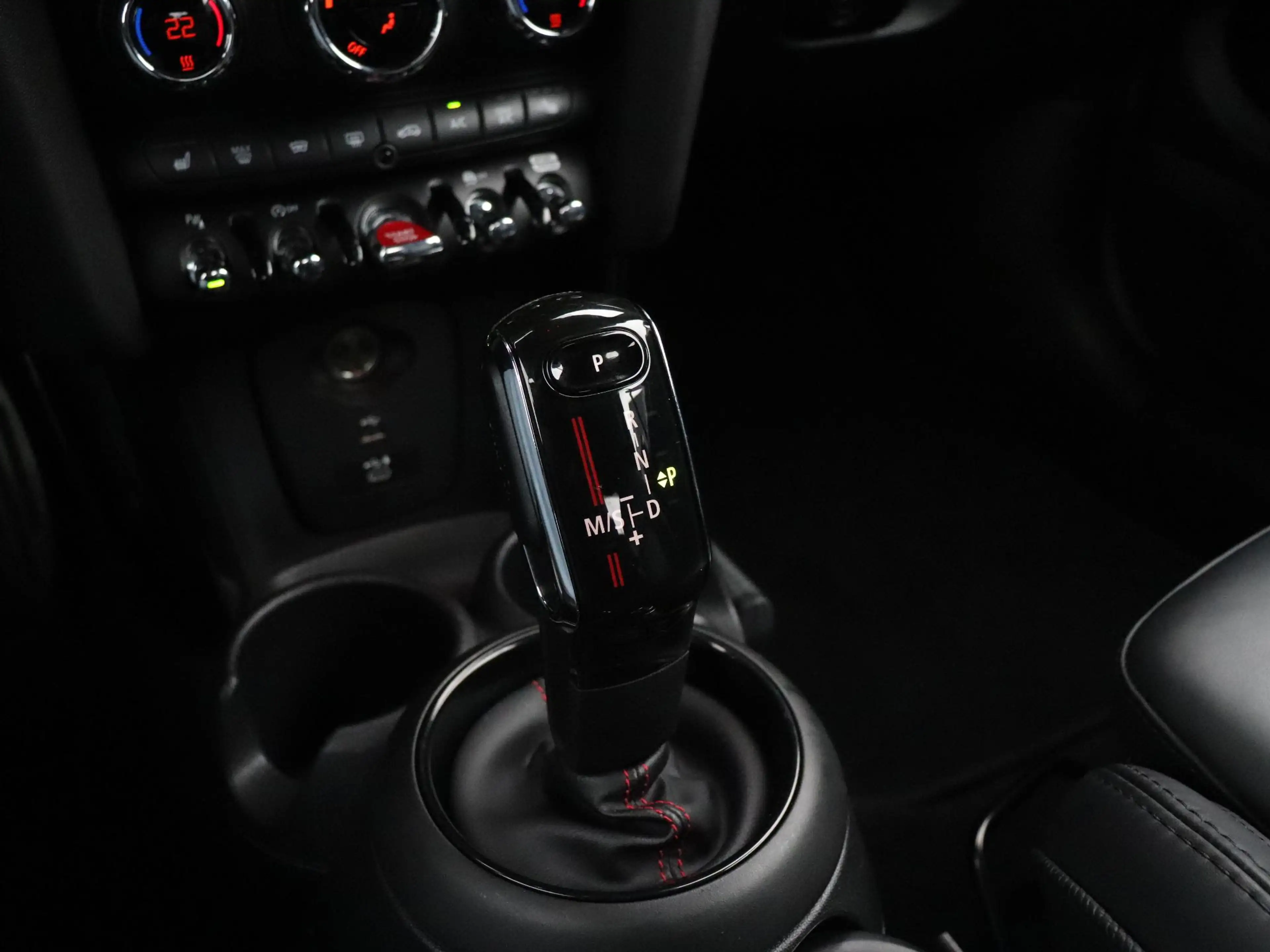 MINI John Cooper Works Cabrio Mini 2.0 Chili | LEDER | H&K | PDC | CRUISE | NAVI — photo 23