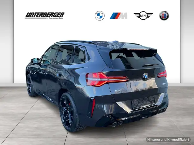 BMW X3 M view 4