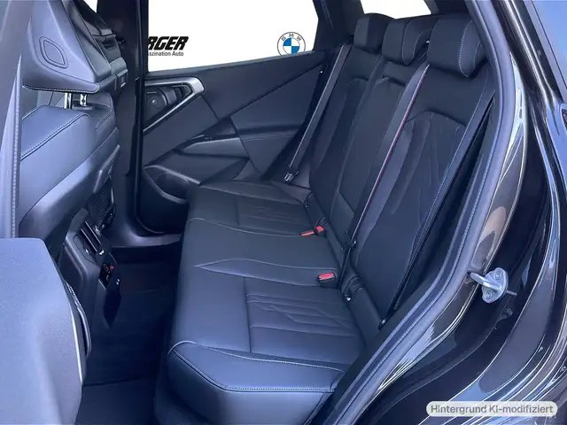 BMW X3 M view 11