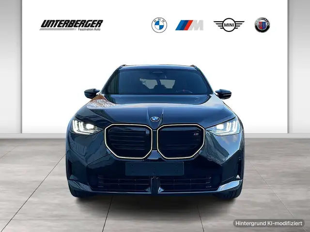 BMW X3 M view 2