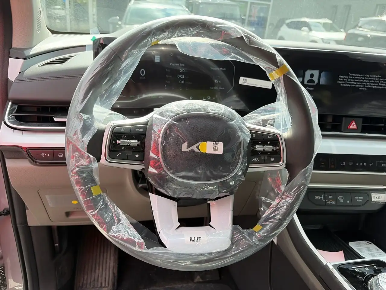 Kia Carnival снимка Kia Carnival