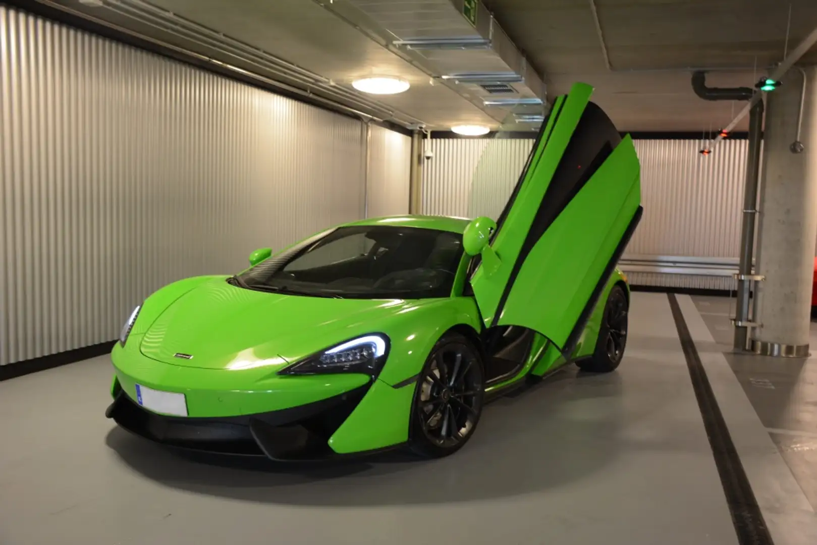 McLaren 540C Vert - 2